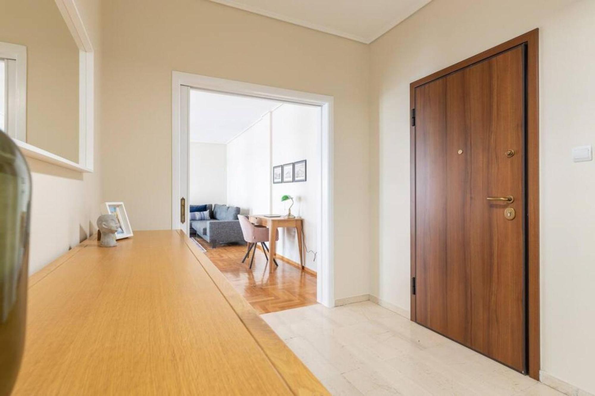 Amfitritis Family Lux Apartment At Palaio Faliro Atenas Exterior foto
