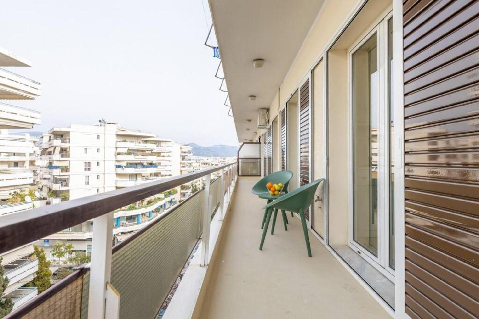 Amfitritis Family Lux Apartment At Palaio Faliro Atenas Exterior foto