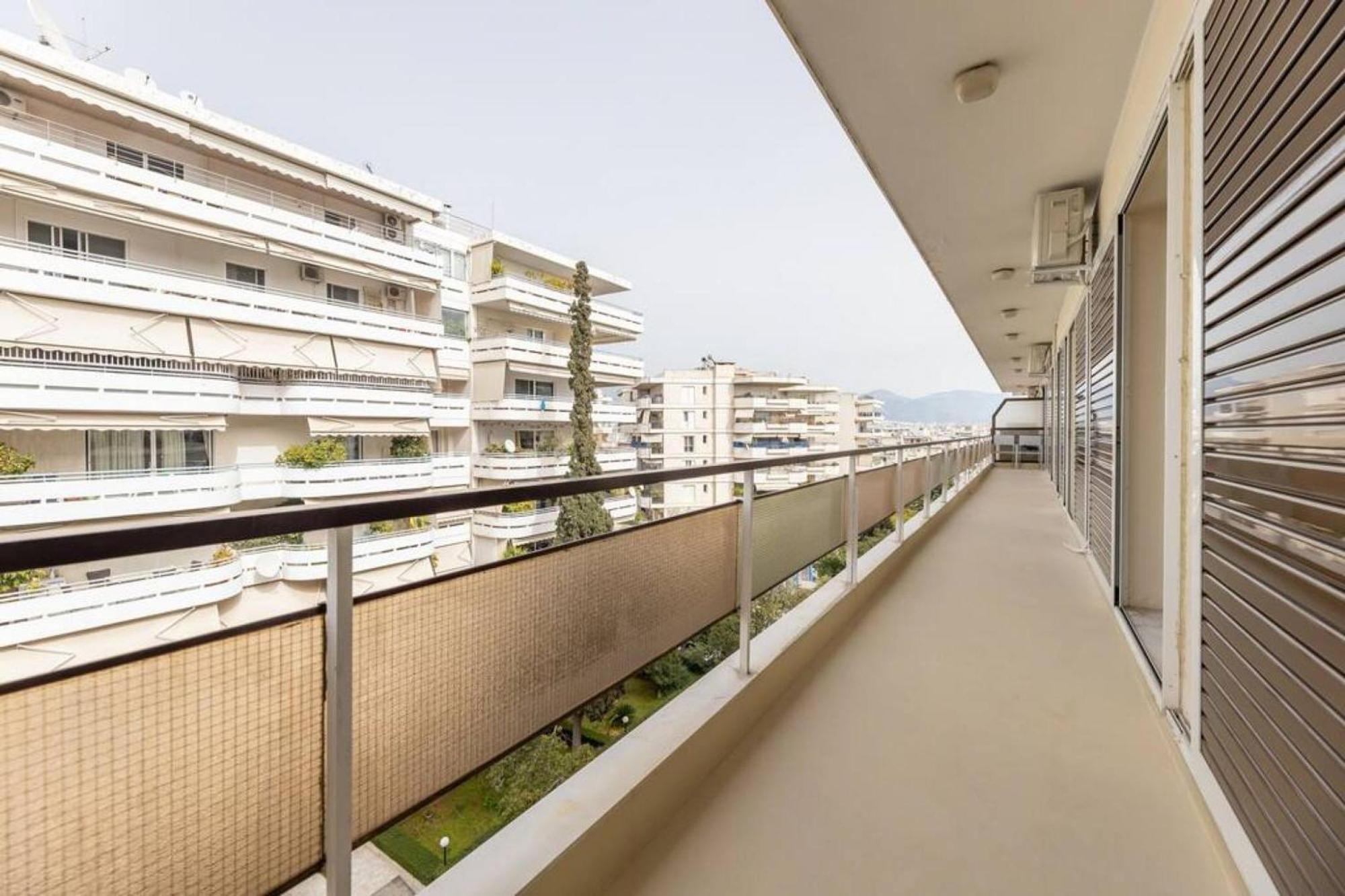 Amfitritis Family Lux Apartment At Palaio Faliro Atenas Exterior foto